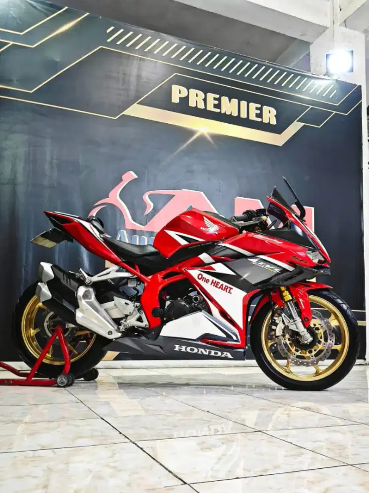 Satset Honda CBR 250 RR ABS SP REG 2022 Red racing gas riding