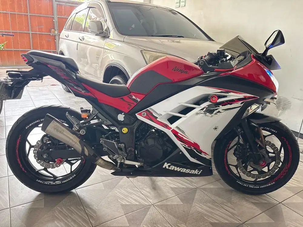 DI JUAL NINJA 250 FI ABS 2013