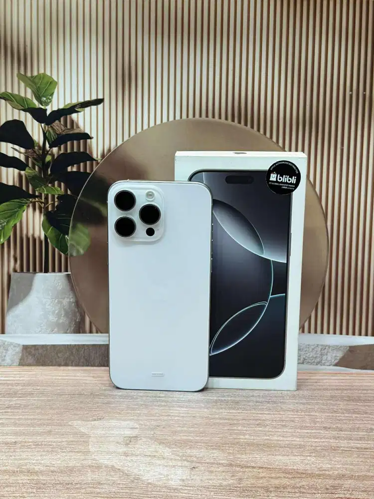 iPhone 16 Pro Max 256GB White Titanium Second Original Ex Garansi BliB