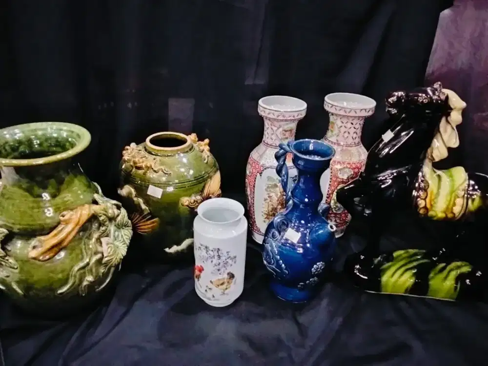 Jual Borongan Gucci dan Patung Keramik Lawas Kuno Layak Koleksian