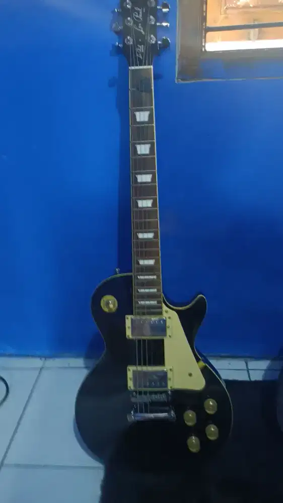 GIBSON LESS PAUL BARU