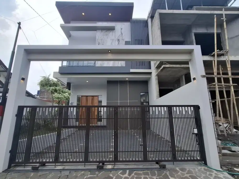 2 UNIT RUMAH MEWAH DEKAT JALAN KALIURANG KM 8 DI SLEMAN