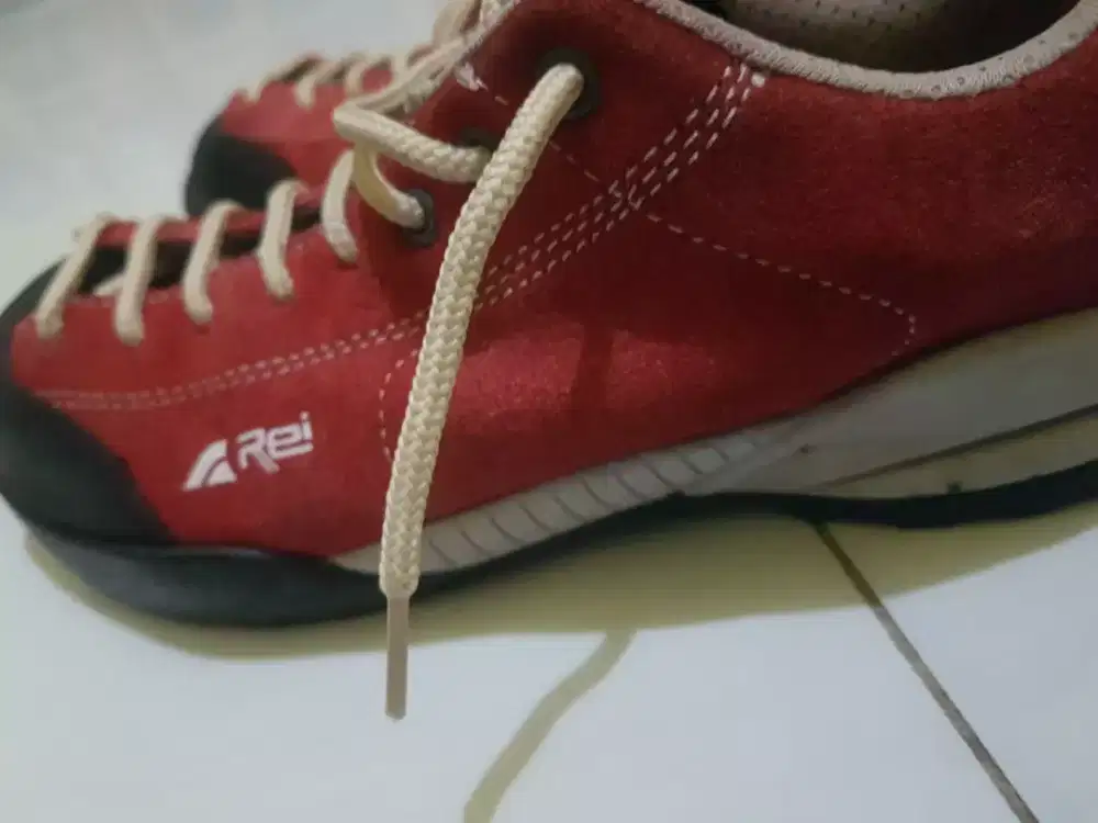 Nego PL terawat  Sepatu REI