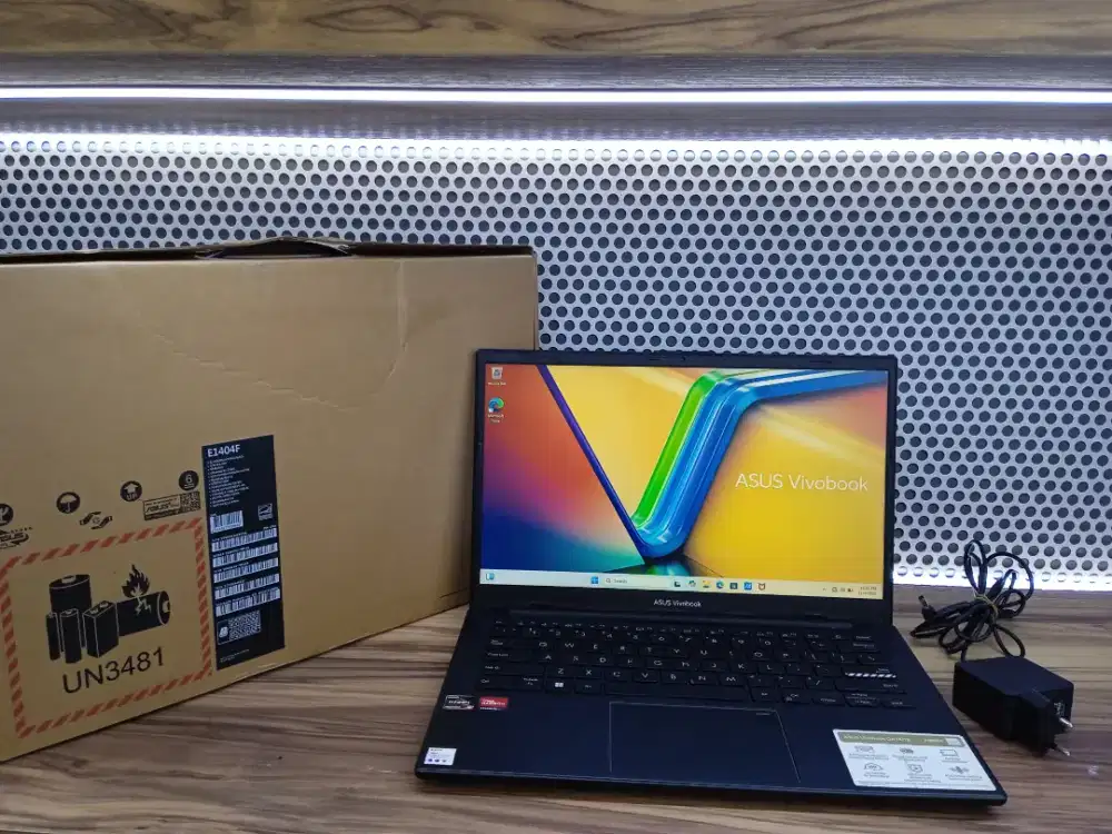 Asus E1404FA AMD Ryzen 3-7320  SSDNVME512GB
Garansi Resmi Juli 2026