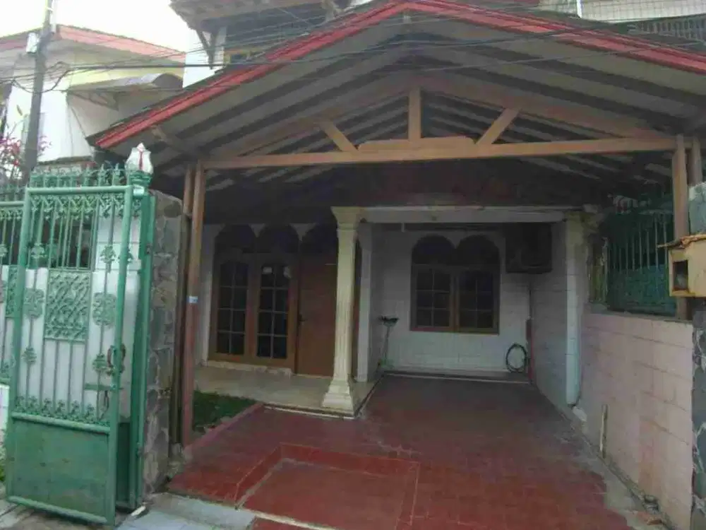 Rumah 2 Lantai Pondok Kelapa