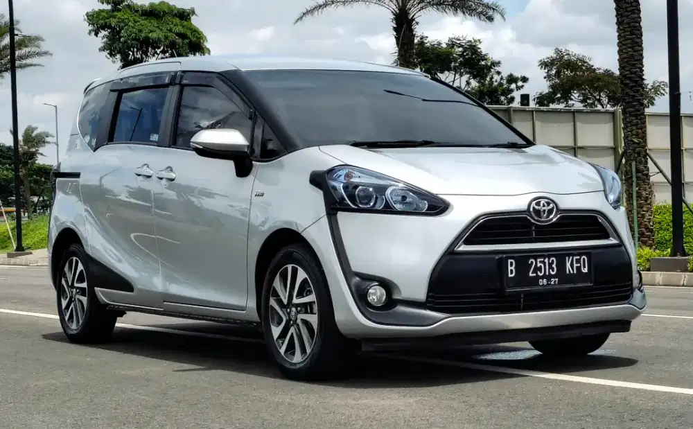 Toyota Sienta 1.5 G MT 2017 Silver