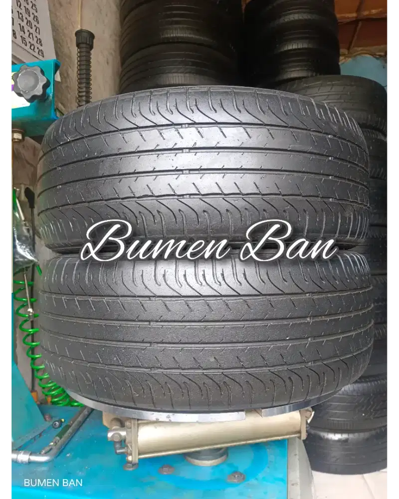 Ban 215 55 R17 Dunlop SP Sport Maxx 050 HRV Camry