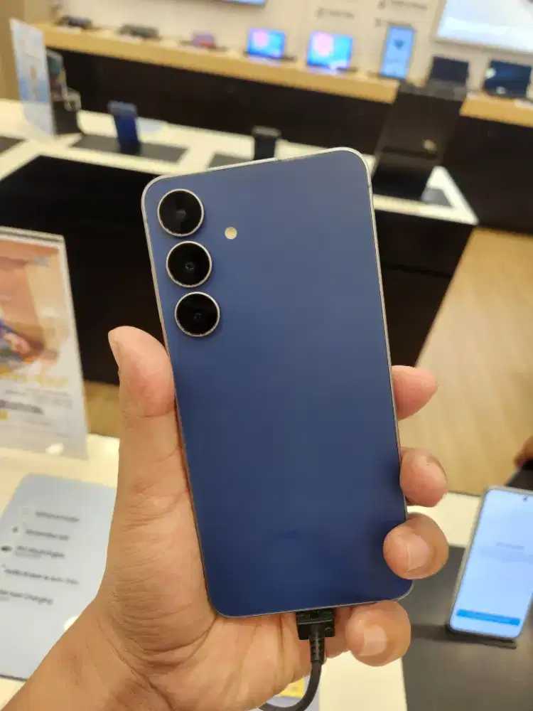 Promo s25 FE ( 8/256) free upgrade memori cicilan 0 persen