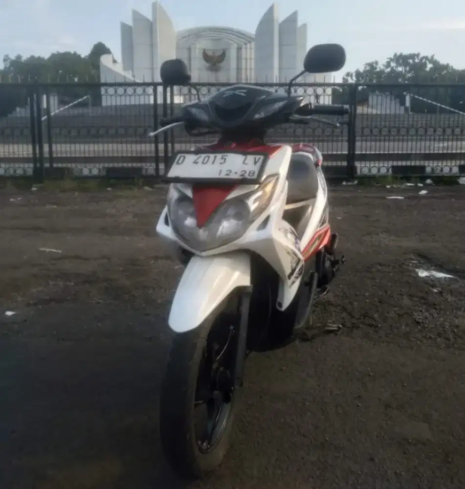 Dijual Motor Xeon 125cc tahun 2011 Surat Komplit Harga 4,5 juta