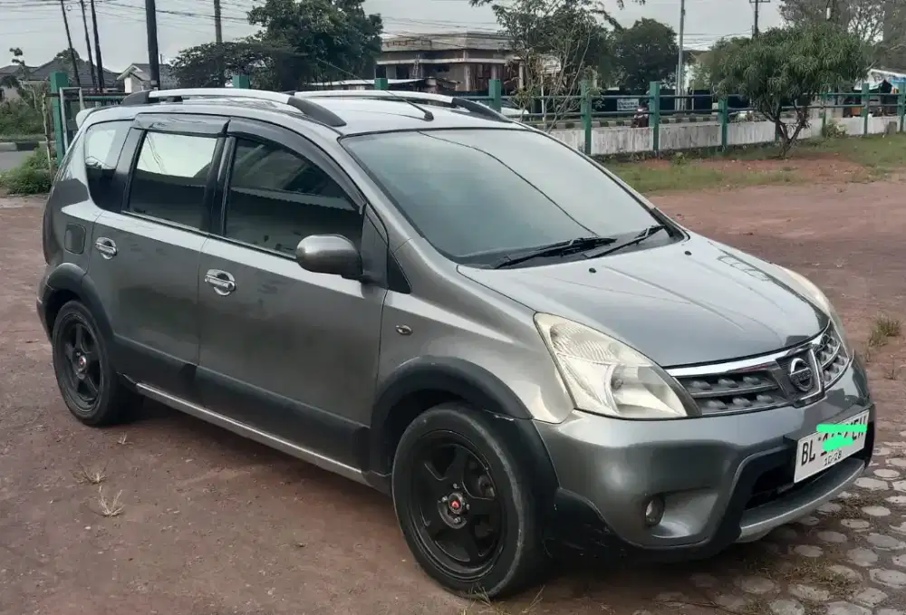 LIVINA X-GEAR AT 2010