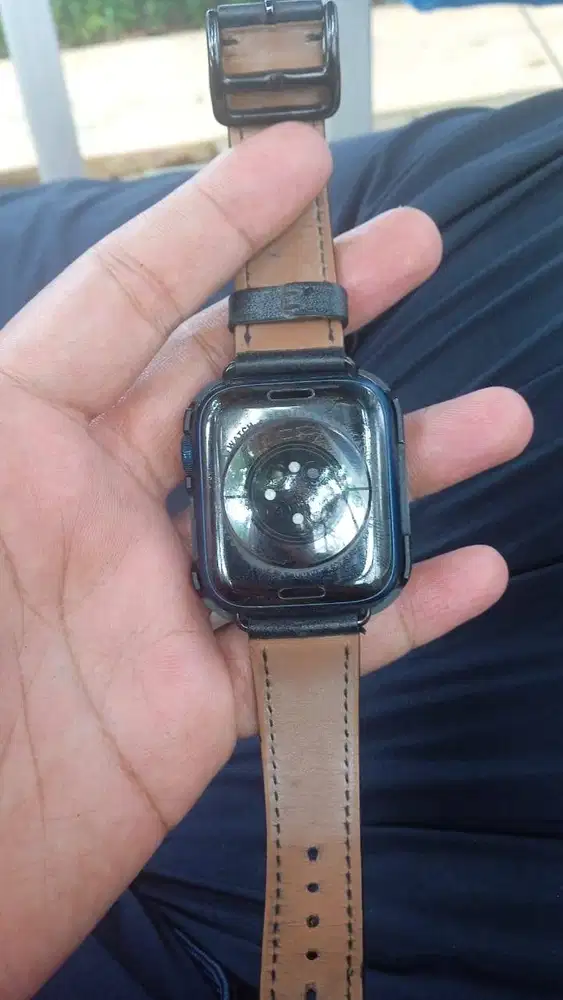 Applewatch series 6 44MM  No box  Jam&casan aja jual 1,7 nego.
