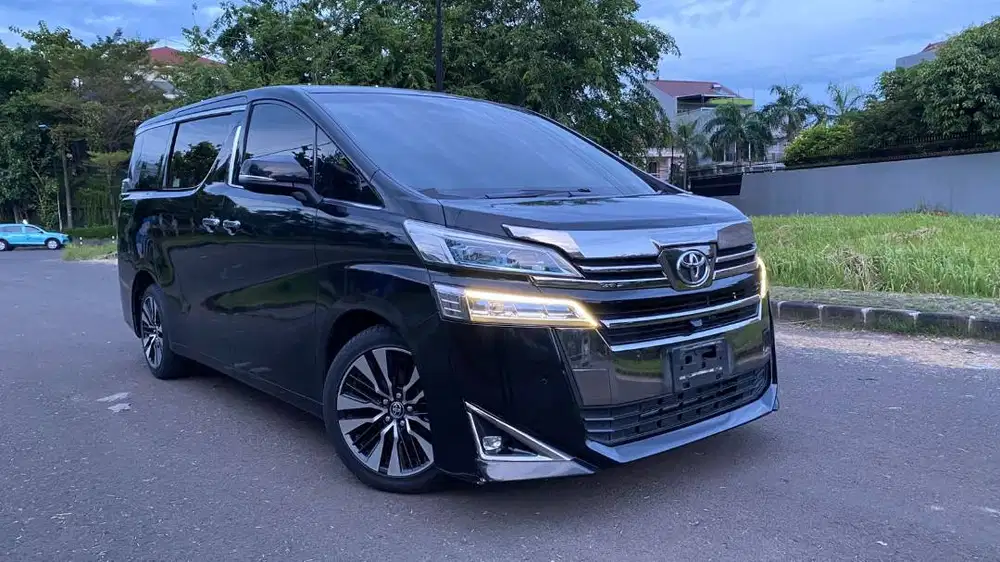 Toyota Vellfire G 2019