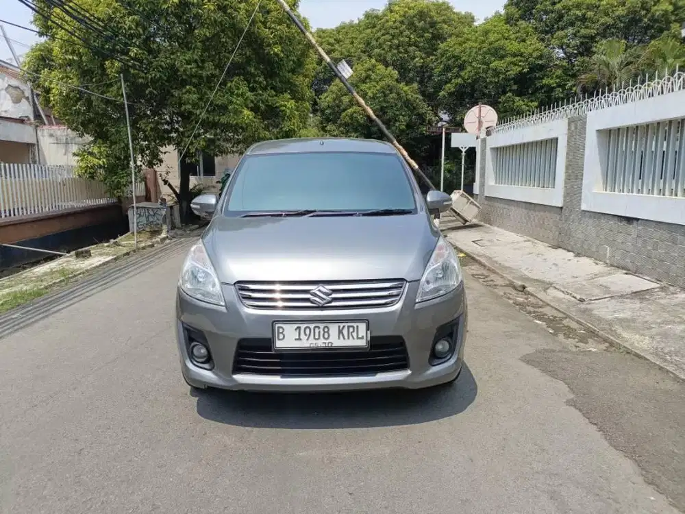 ERTIGA GX  MATIC 2015 . TDP 2 JUTA