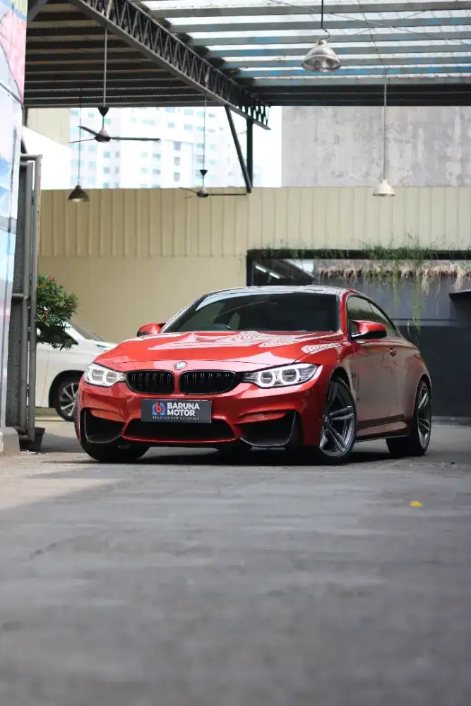 BMW M4 Coupe Orange 2015 (Good Condition)