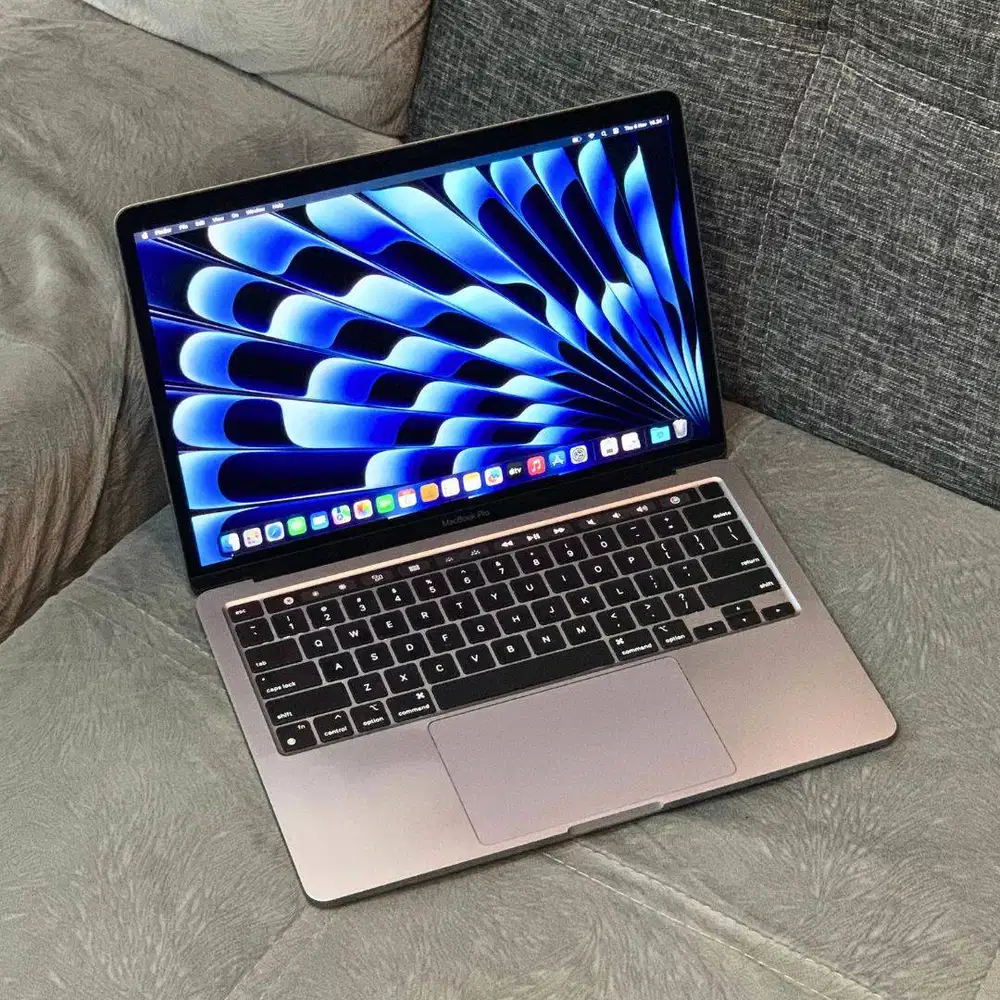 EX IBOX MACBOOK PRO M1 TOUCHBAR 8GB/256GB BH 89%