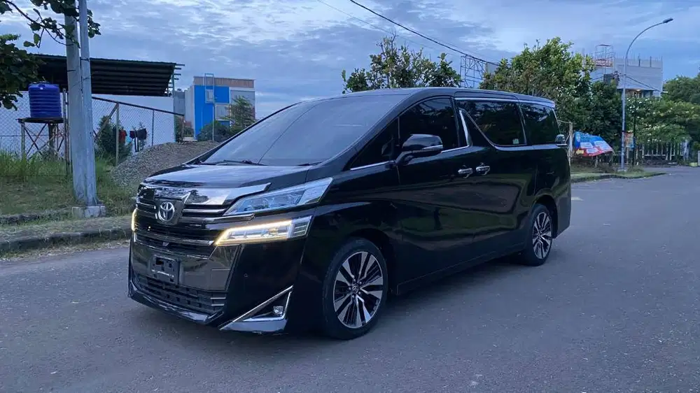 Toyota Vellfire G 2019