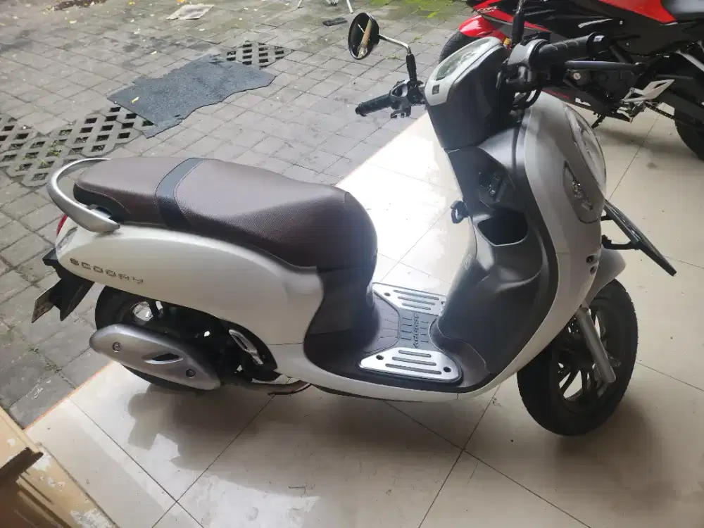 Scoopy prestige keyless 2022 Gbm bisa tunai atau kredit