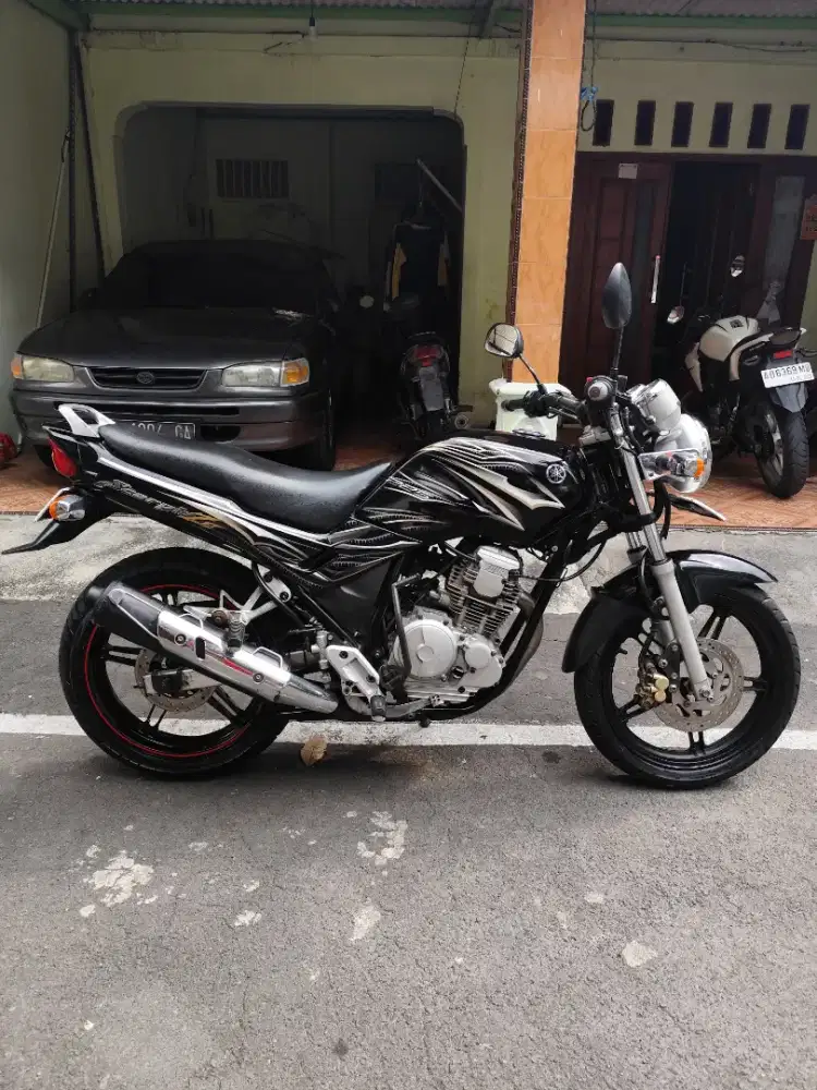 Scorpio Z th 2009 Hitam