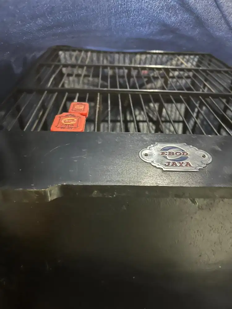 Kandang ebod jaya warna hitam