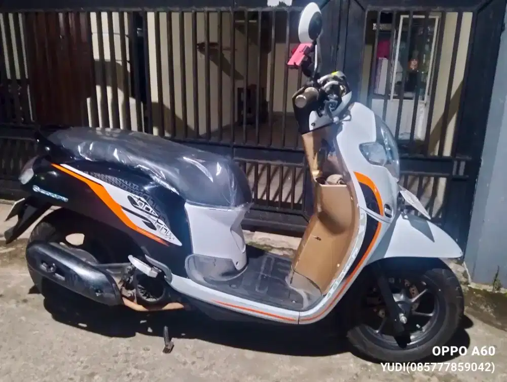 Honda Scoopy Donat 2018 B DKI Jakarta Selatan