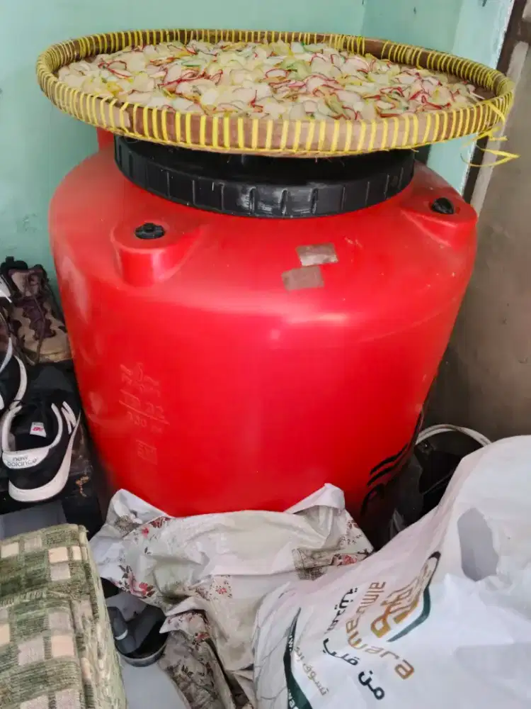 tangki air penguin 300 Liter