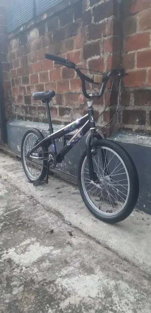 Sepeda bmx united venom uk 20