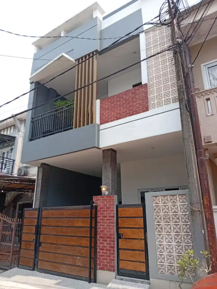 Jual Rumah Baru 2.5 Lt Semi Furnish Taman Harapan Baru Bekasi Utara