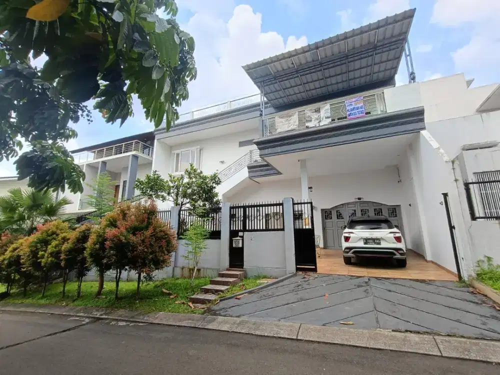 DIJUAL RUMAH SIAP HUNI FULL FURNISH SENTUL CITY BELAKANG VIEW GOLF SENTUL CLUSTER PARAHYANGAN GOLF