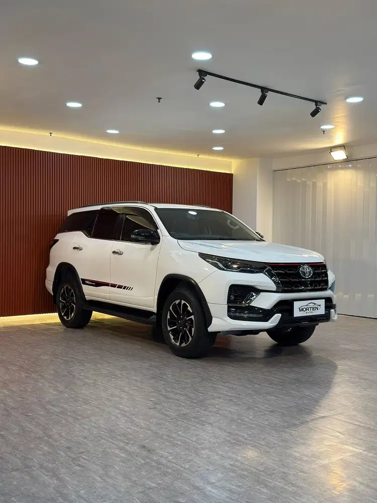 [DP 10%] Toyota Fortuner 2.4 VRZ TRD 50th Anniv 2021, AT, Putih