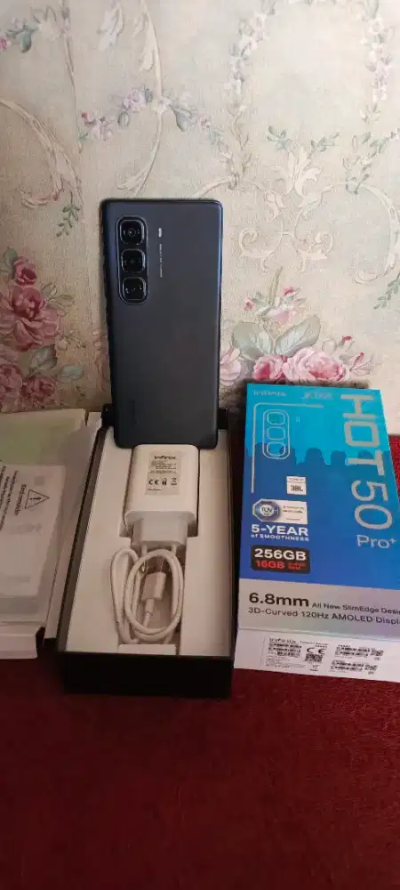 Infinix hot 50 pro+ 8/256gb