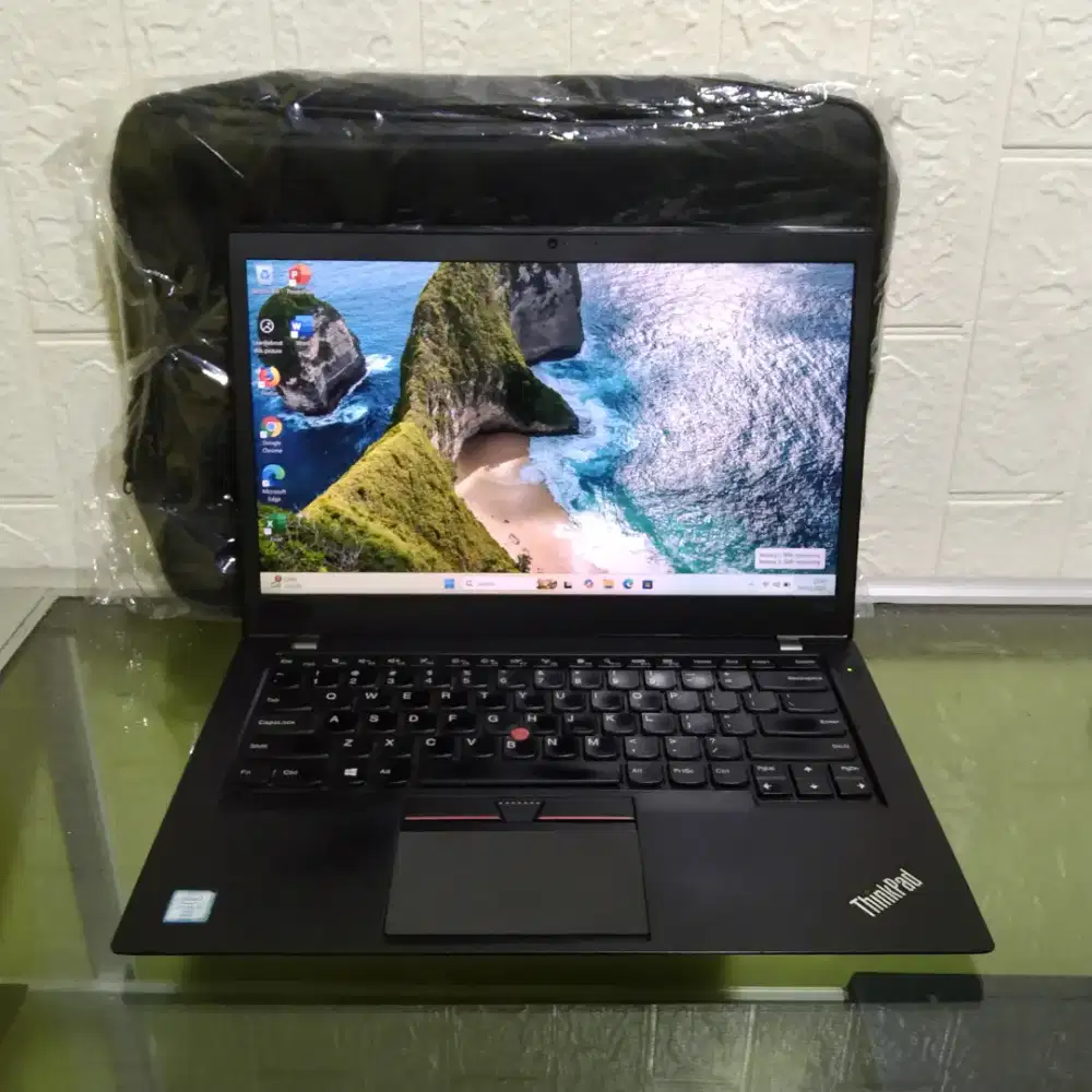 Lenovo thinkpad t460s Core i7 ram 8gb sdd M2 256gb layar fhd