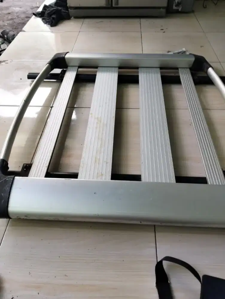 Rak atap roof rack mobil
