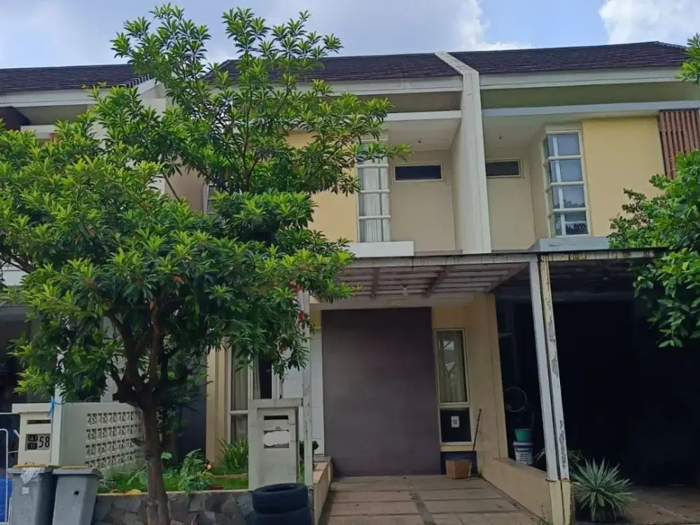 Rumah 2 Lantai  Harapan Indah Bekasi, Rapi, Renovasi, Baru Siap Tinggal