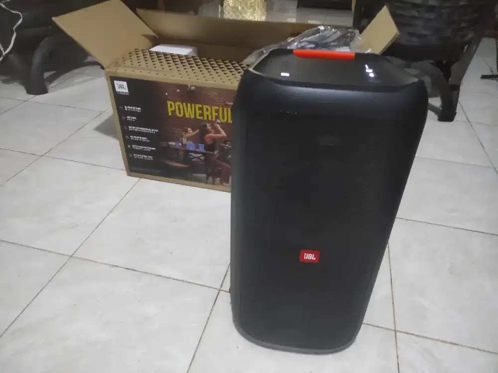 Jbl partybox 100