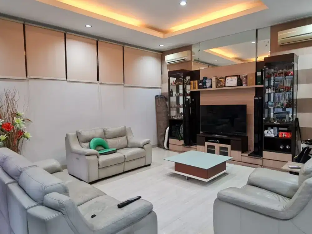 Rumah Gading Park View, Kelapa Gading Luas 9x22m2