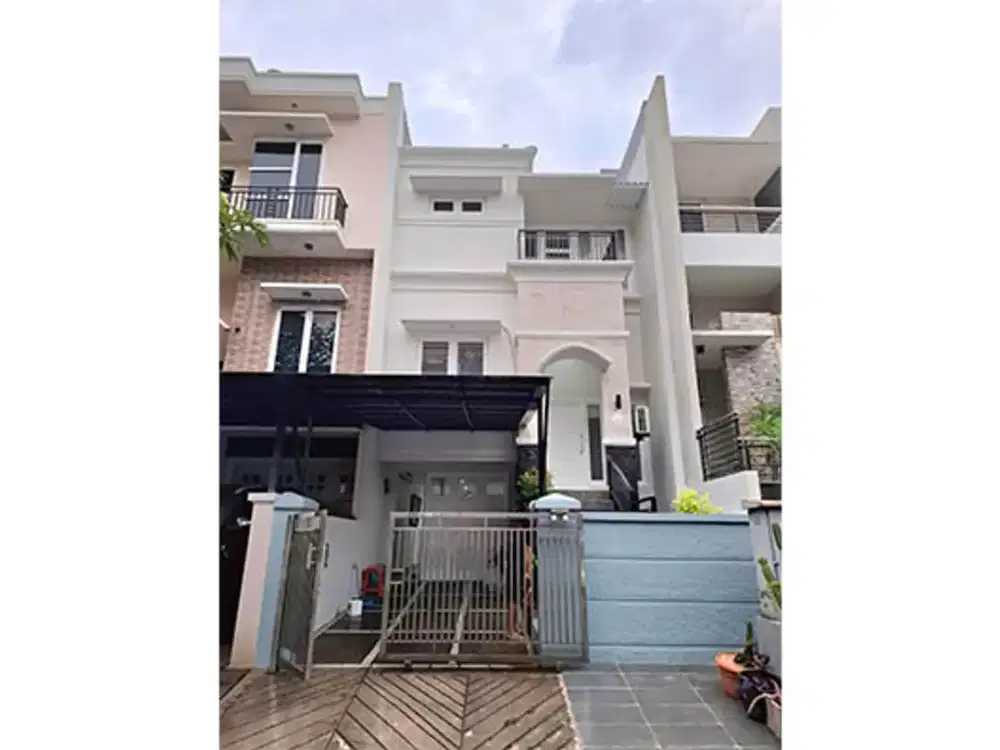 Rumah Pelangi Ungu, Kelapa Gading