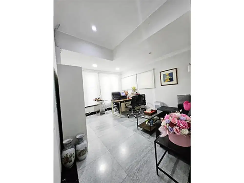 Rumah Hoek jual Cepat harga hitung tanah aja di  Kelapa Nias, Kelapa Gading