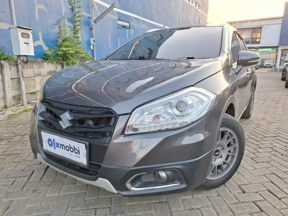 DP RENDAH Suzuki SX4 1.5 S-Cross Bensin-AT 2016 BOJS