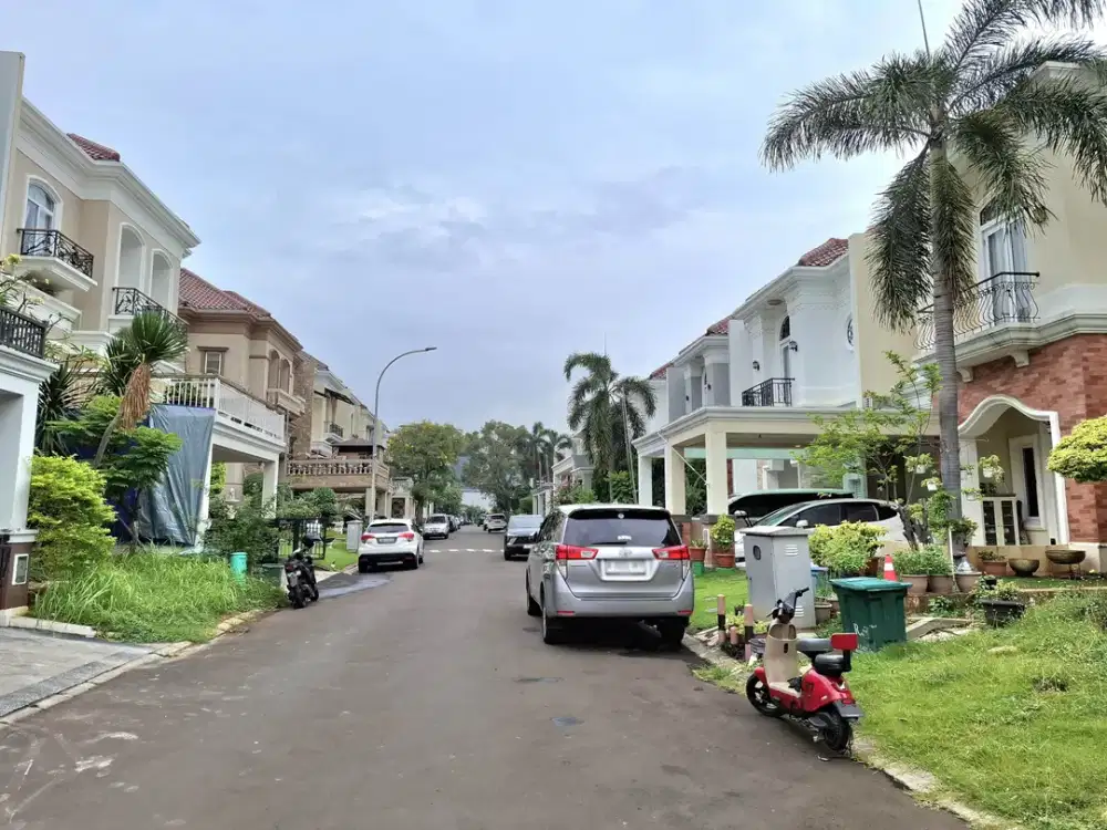 Rumah Royal Gading Mansion, Kelapa Gading