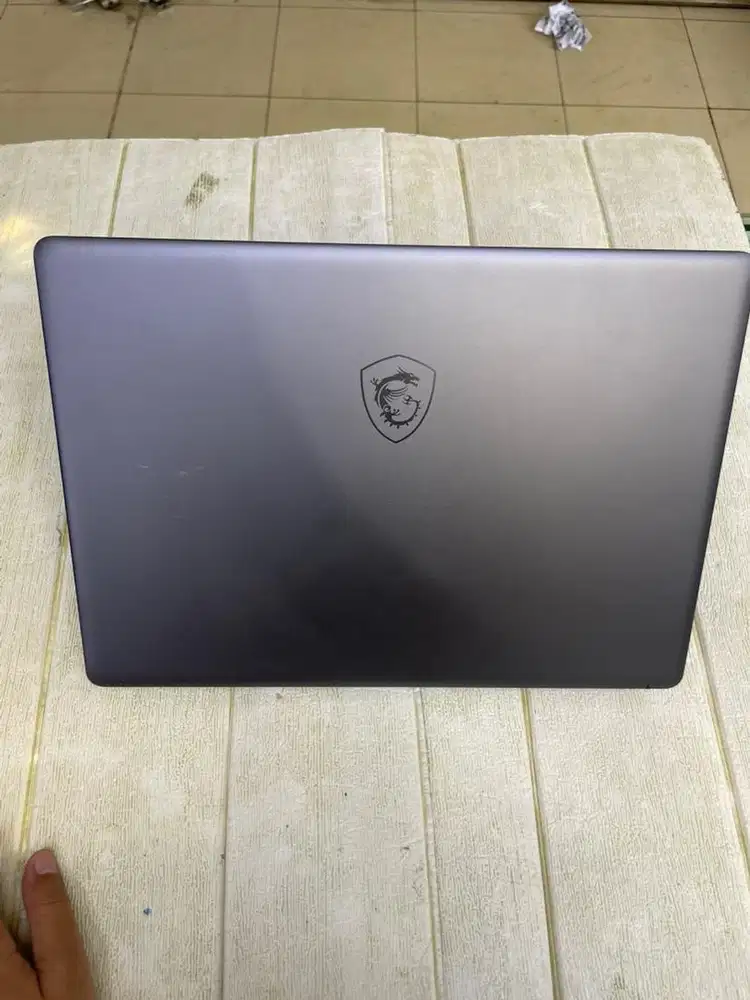 Laptop Msi touchscreen Creator Z16P 16 i9 12th gen rtx3070 bekas