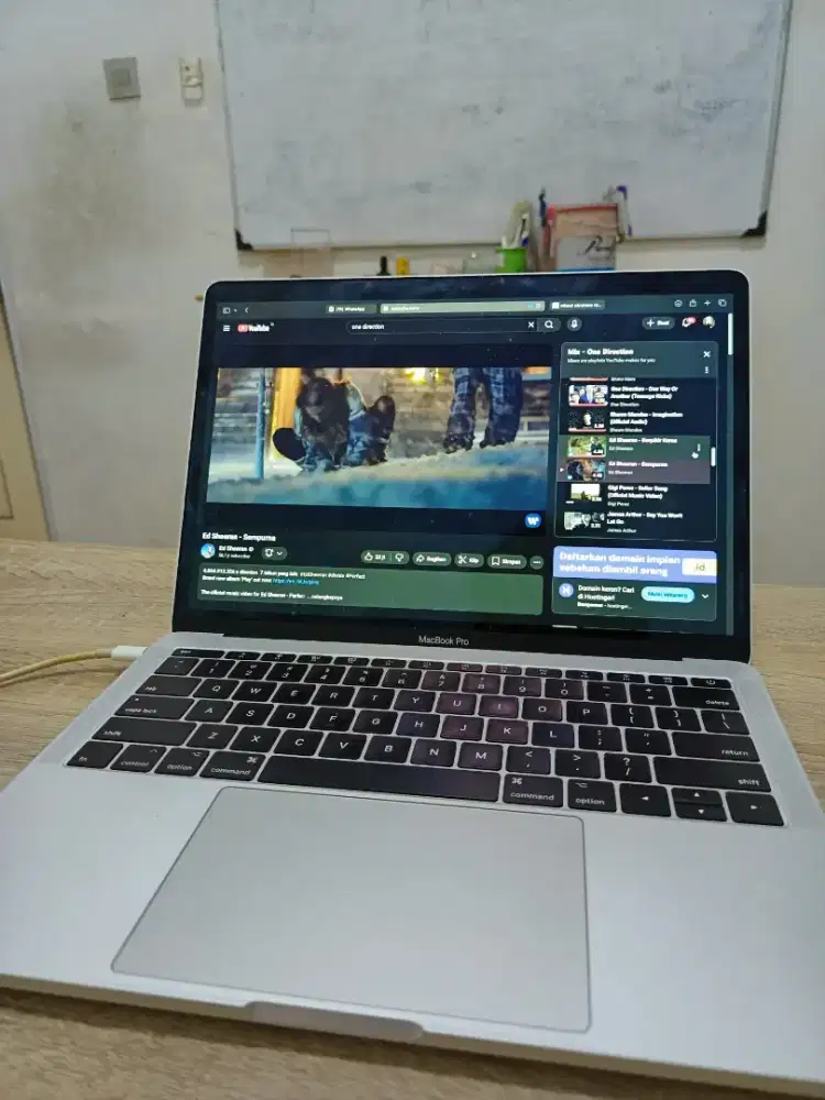 macbook pro 2017