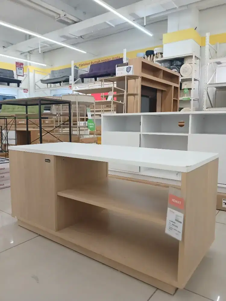 Carrol Coffee Table Maple