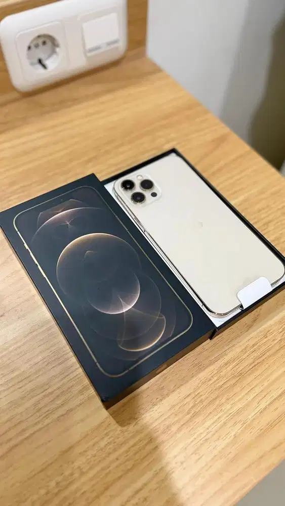 Iphone 12 Pro Max 128 GB Bekas Second EX Garansi Resmi IBOX
