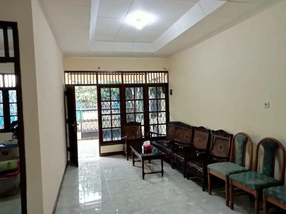 Jual cepat rumah hook  siap huni di pondok kacang timur pondok aren