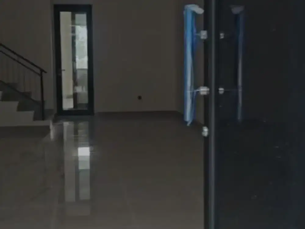 Disewakan Ruko Euro Asia PIK2 3 lantai Uk 5x10, Harga Nego