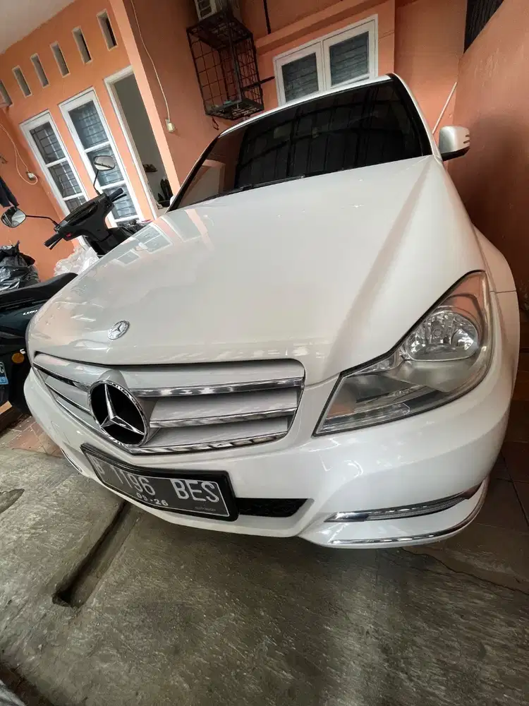 Mercedes Benz Mercy C200 2013