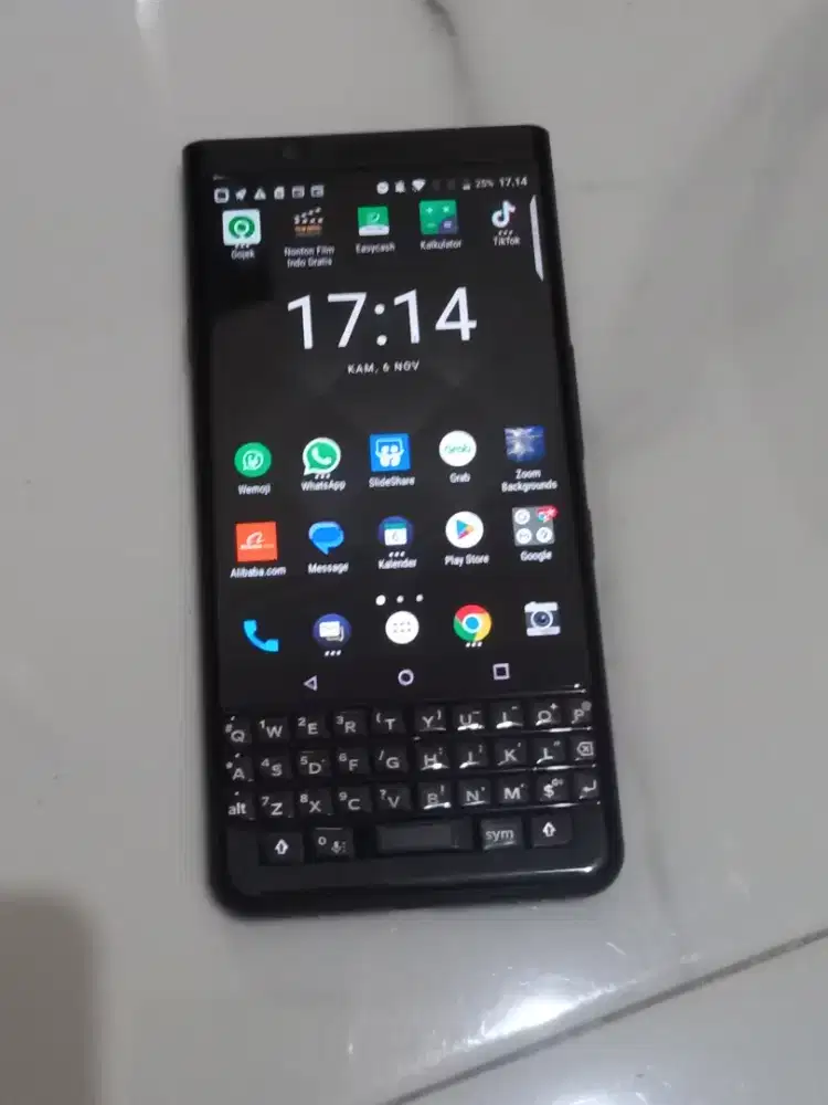 Blackberry android Key One