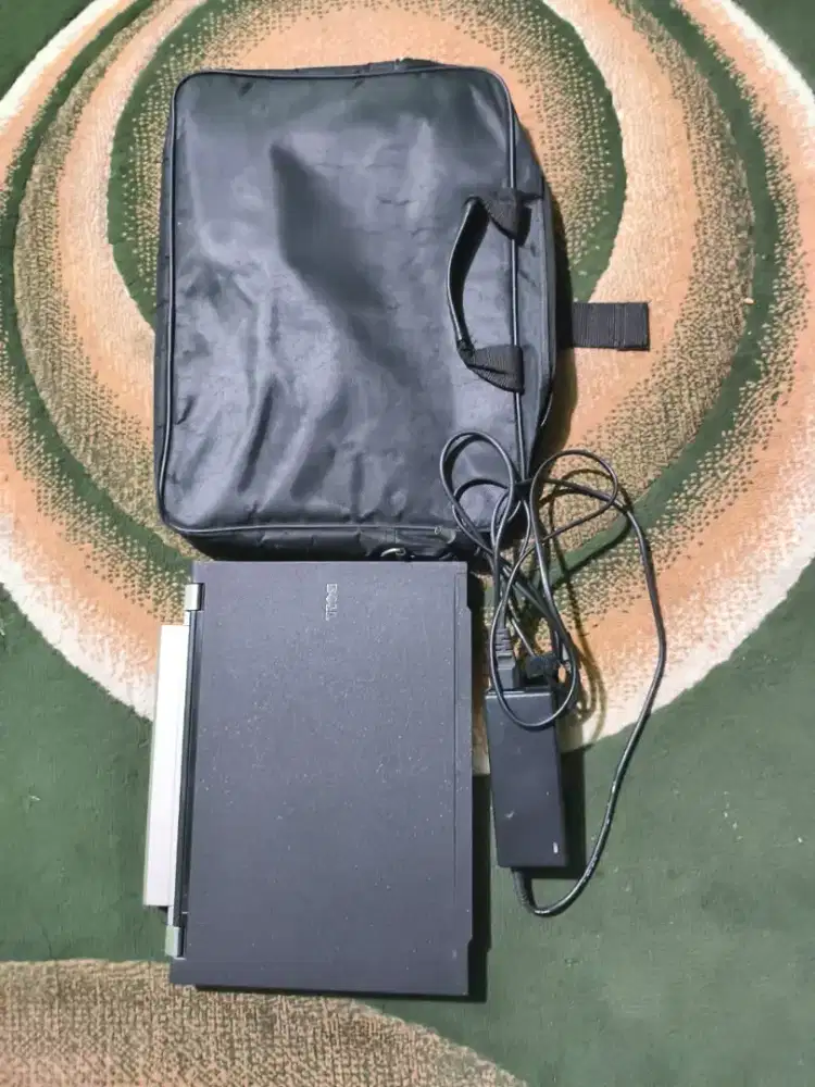 Leptop dell E4300. Masih ori