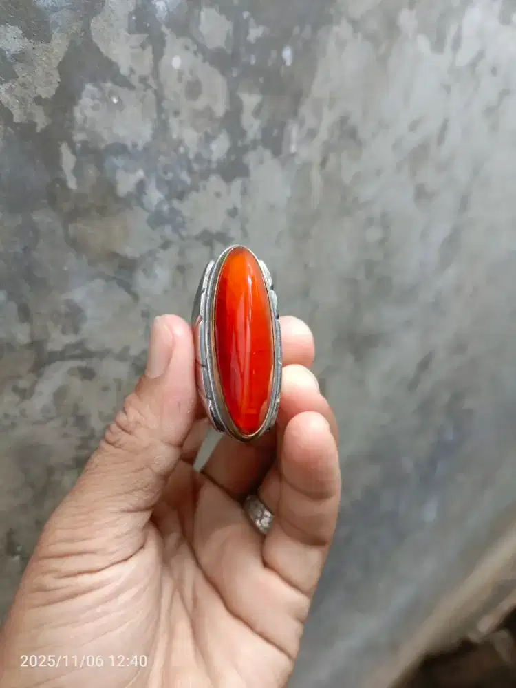 Batu akik pandan merah