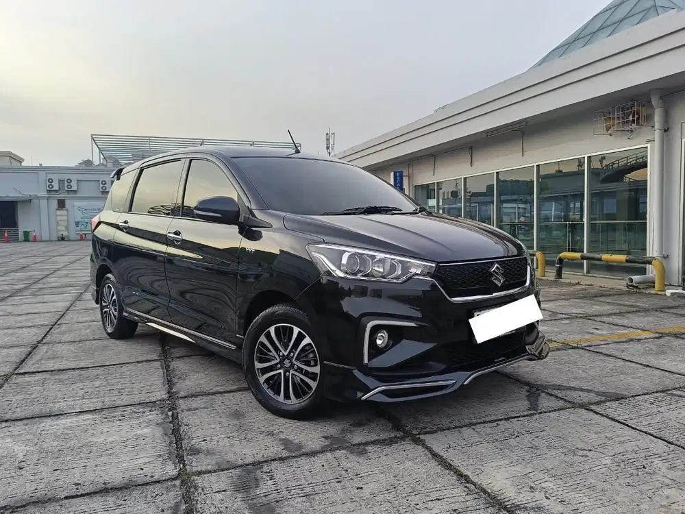 Suzuki Ertiga SS HYBRID AT 2023 Bensin